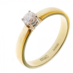 Кольцо помолвочное с бриллиантом из желтого золота